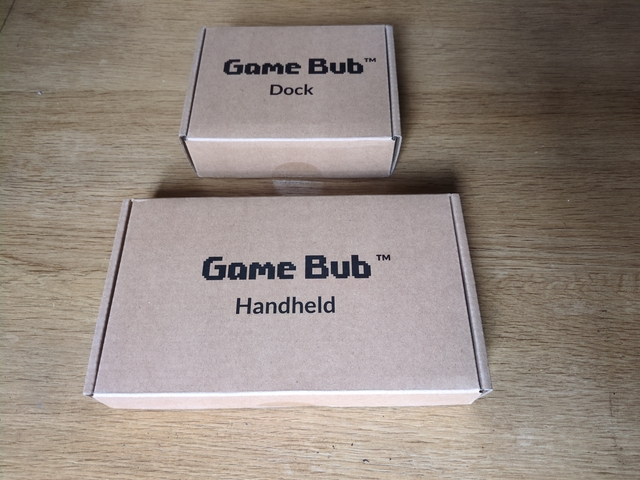 Boîtes Game Bub et son dock
